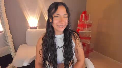 Snapshot of amber_curly chatting on January 15, 4:11 pm amber_curly online show from January 15, 4:11 pm