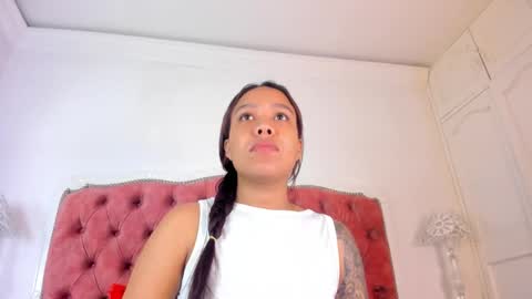 julieta  online show from January 12, 6:13 pm