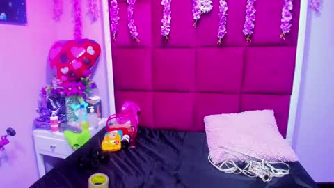 Amber online show from March 1, 7:48 pm