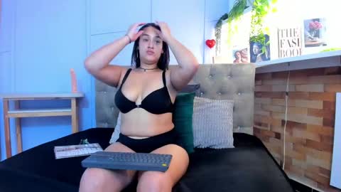 Amber Hanks online show from May 26, 7:02 pm