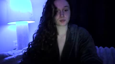 amberkinsley online show from February 5, 5:30 am