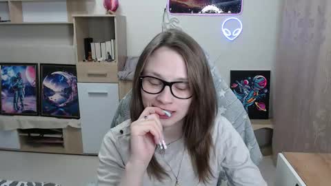 Amber online show from February 16, 4:12 am