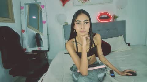 Amber  online show from March 6, 10:05 pm