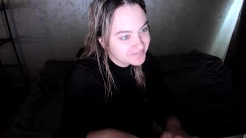 ambrosia__ online show from October 19, 7:54 am