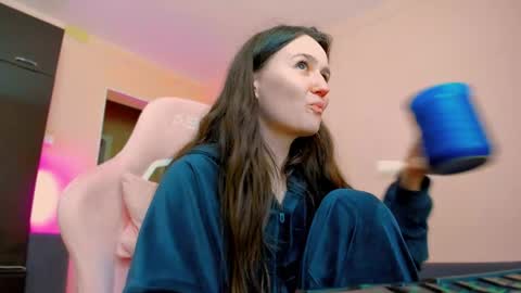 Eileen online show from April 15, 8:09 pm