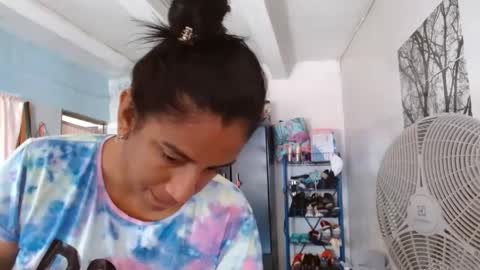 amelia  online show from December 15, 3:31 pm