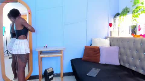 Amelia Adams online show from June 30, 12:26 pm