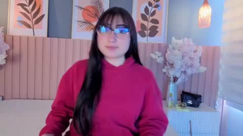Amelia online show from August 7, 1:40 pm