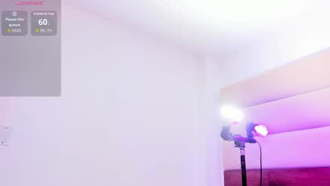 Amelia  online show from April 6, 4:34 am