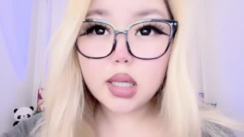 Amelia online show from March 8, 1:37 am