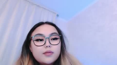 Amelia online show from June 9, 4:06 pm