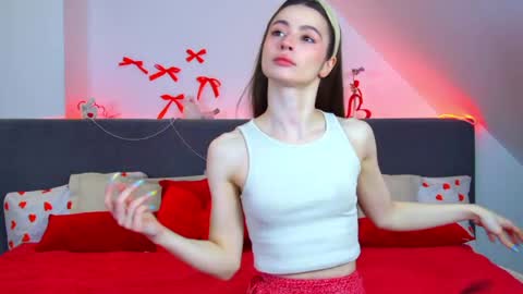 Amelia online show from April 16, 9:50 pm