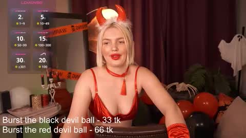  Amelia  online show from October 31, 6:39 am