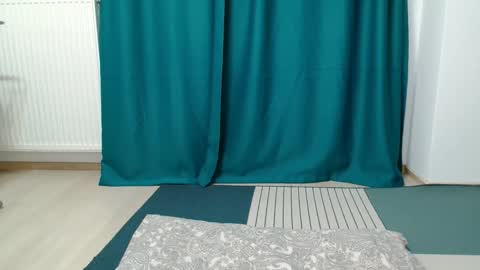 ameliesander online show from January 14, 1:10 am