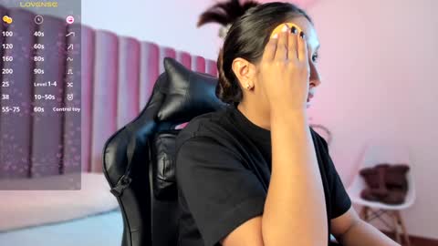          online show from January 23, 11:26 am