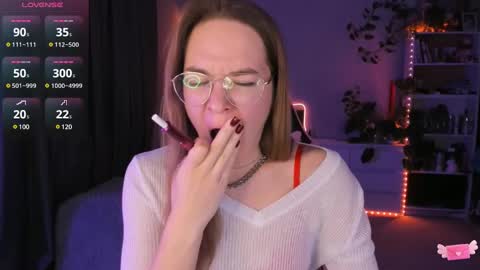 Snapshot of ami_amour_ chatting on December 11, 6:31 pm Hi-hi I am Kate welcome to my sexy room online show from December 11, 6:31 pm