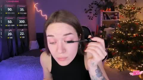 Snapshot of ami_amour_ chatting on January 24, 8:00 pm Hi-hi I am Kate welcome to my sexy room online show from January 24, 8:00 pm