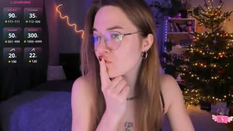 Snapshot of ami_amour_ chatting on January 10, 11:22 am Hi-hi I am Kate welcome to my sexy room online show from January 10, 11:22 am