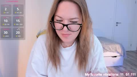 Hi-hi I am Kate welcome to my sexy room online show from July 17, 11:14 am