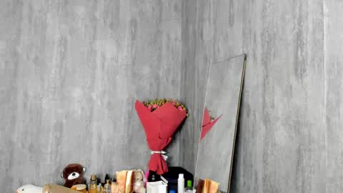 Amina online show from February 15, 6:55 pm