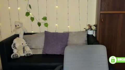 Amina online show from February 13, 2:09 pm