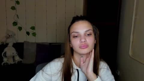 Amina online show from December 10, 11:00 am