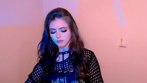 Amina online show from April 6, 10:33 pm