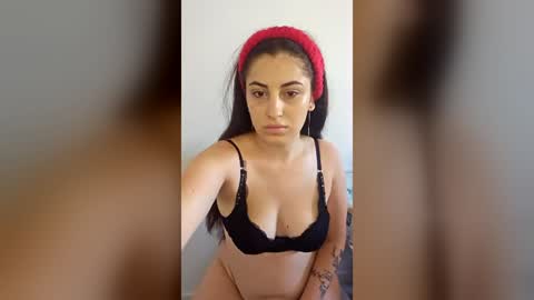 My nime is Amira. Welcome  online show from August 7, 5:36 am