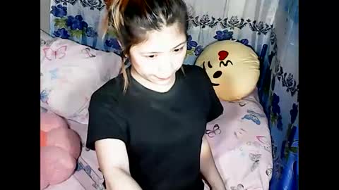 Ashly online show from December 17, 8:10 pm