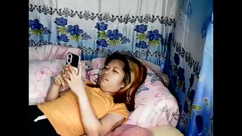 Ashly online show from December 19, 6:23 am