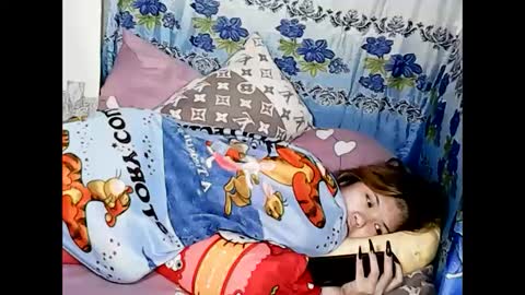 Ashly online show from January 8, 9:01 pm