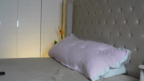 Amy online show from February 6, 10:29 am