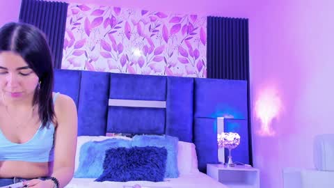 Ammy Jones online show from December 17, 6:02 am