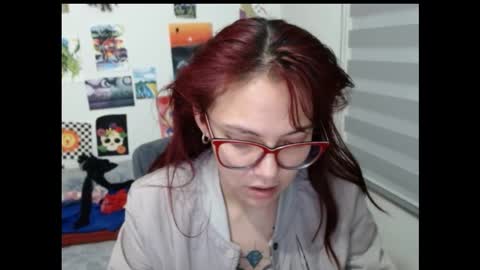 yisel online show from February 12, 3:07 am