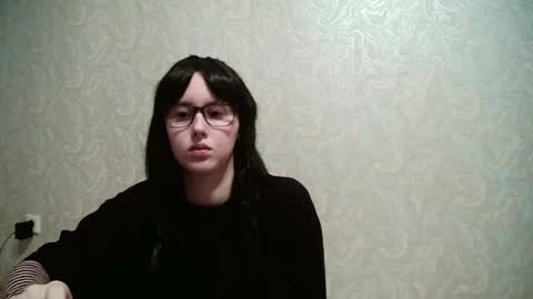 Amomira online show from May 22, 1:31 pm