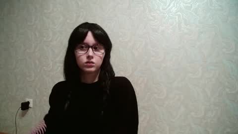 Amomira honeyx online show from January 14, 9:20 pm