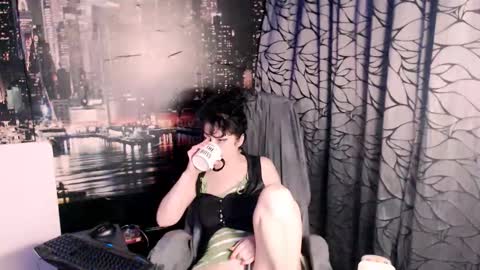 Sarah online show from March 12, 9:17 pm