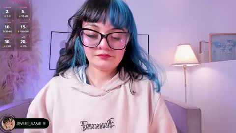Hello I am Allison Welcome to my room and let is  have a good time together whith me online show from December 20, 8:46 pm
