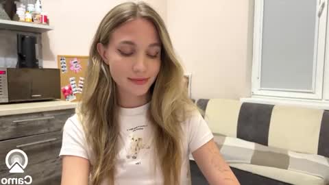 Snapshot of amy_meoww chatting on September 30, 6:24 pm amy_meoww online show from September 30, 6:24 pm