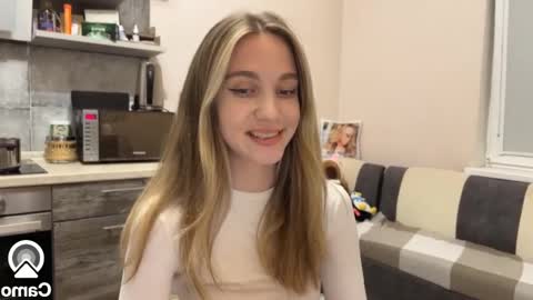 Snapshot of amy_meoww chatting on January 24, 3:13 pm amy_meoww online show from January 24, 3:13 pm