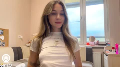 Snapshot of amy_meoww chatting on October 15, 12:19 pm amy_meoww online show from October 15, 12:19 pm