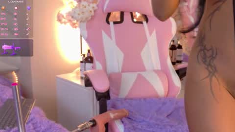 Amy online show from March 3, 8:37 pm