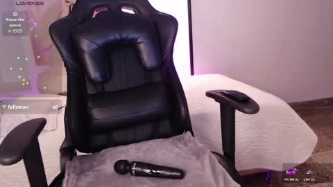 Mia Cristancho online show from February 19, 11:58 pm