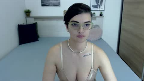 Hi there guys  My pleasure in your hands  pvt is open online show from June 23, 7:23 pm