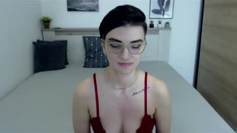 Snapshot of amylexy chatting on January 30, 9:25 pm Hi there guys  My pleasure in your hands  pvt is open online show from January 30, 9:25 pm
