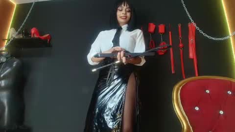 Snapshot of amymistress chatting on December 5, 9:28 pm Amy Wong Grey online show from December 5, 9:28 pm