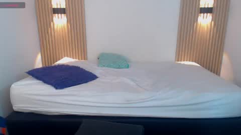 amyprice9 online show from June 26, 11:33 am