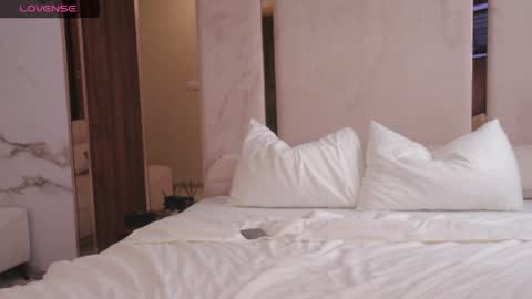 Amy online show from April 24, 3:26 pm