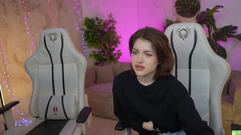 Sweet girls online show from January 28, 12:00 pm