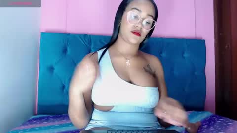 anabelcm101 online show from December 3, 3:55 pm